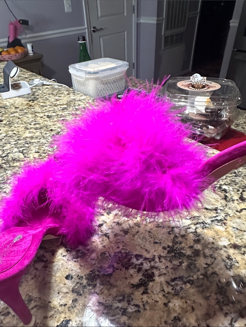 NEW Jeffrey Campbell Fuchsia Feather Slide Heels - Size 7.5 - Picture 7 of 8